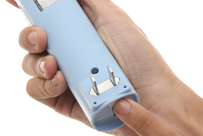 Vợt muỗi Comet CP046 Màu Trắng - Xanh