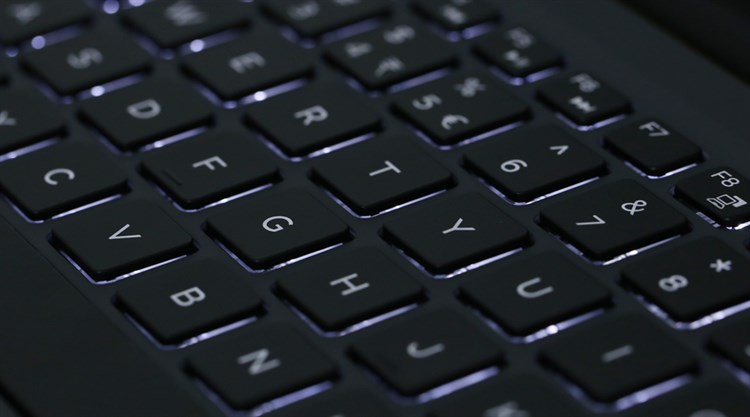 Laptop Dell Inspiron 7460 i7 7500U/8GB/128GB+1TB/2GB 940MX/Win10/(338KP1)