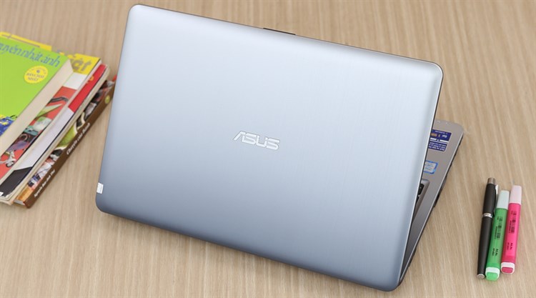 Laptop Asus A540UP i5 7200U/4GB/500GB/2GB R5M420/Win10/(GO097T)