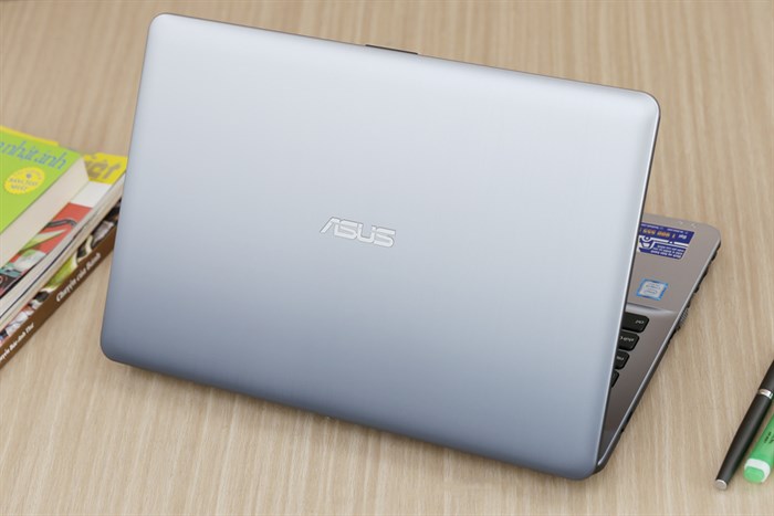 Laptop Asus A541UA i3 7100U/4GB/500GB/Win10/(DM1658T) Màu Bạc