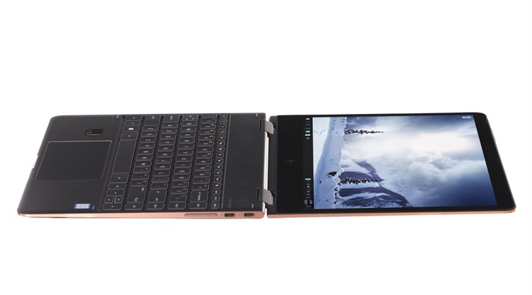 Laptop HP Spectre x360 13-ac028TU i7 7500U/8GB/256GB/Win10