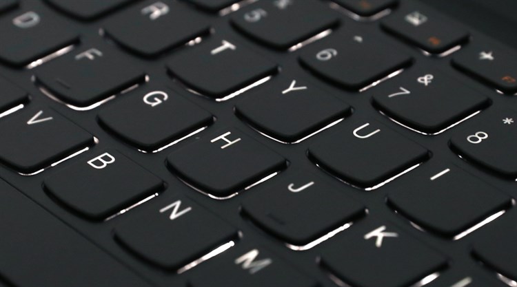 Laptop Lenovo Yoga 900-13ISK i7 6500U/8GB/256GB/Win10 Màu Bạc