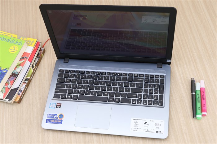 Laptop Asus A540UP i3 7100U/4GB/500GB/2G M420/Win10/(DM094T) Màu Bạc