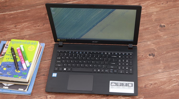 Laptop Acer Aspire A315 51 52AB i5 7200U/4GB/500GB/Win10/(NX.GNPSV.018) Màu Đen