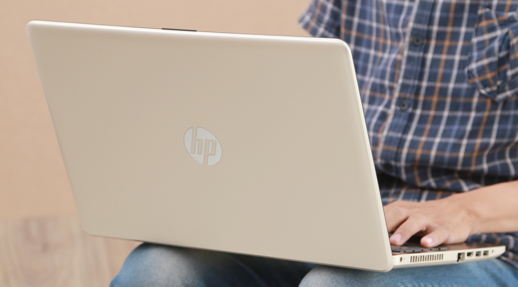 Laptop HP 15 bs572TU i3 6006U/4GB/500GB/Win10/(2JQ69PA) Màu Vàng đồng