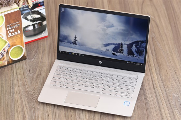 Laptop HP Pavilion 14 bf019TU i3 7100U/4GB/1TB/Win10/(2GW00PA) Màu Vàng đồng