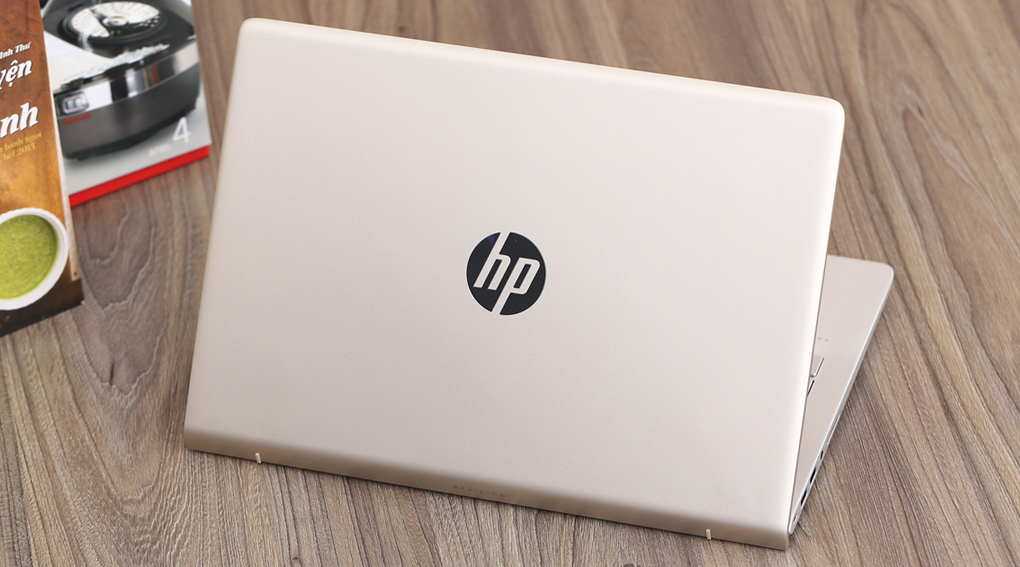 Laptop HP Pavilion 14 bf019TU i3 7100U/4GB/1TB/Win10/(2GW00PA) Màu Vàng đồng