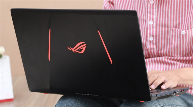 Laptop Asus GL553VD i7 7700HQ/8GB/1TB/4GB GTX1050/Win10/(FY884T) Màu Đen