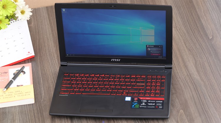 Laptop MSI GL62M 7RDX i7 7700HQ/8GB/1TB/4GB GTX1050/Win10/(1815VN)