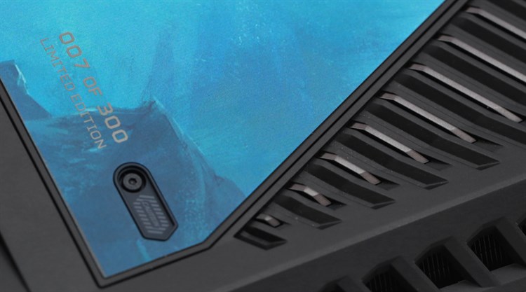 Laptop Acer PREDATOR 21 X i7 7820HK/64GB/1TB+1TB/16GB GTX1080/Win10