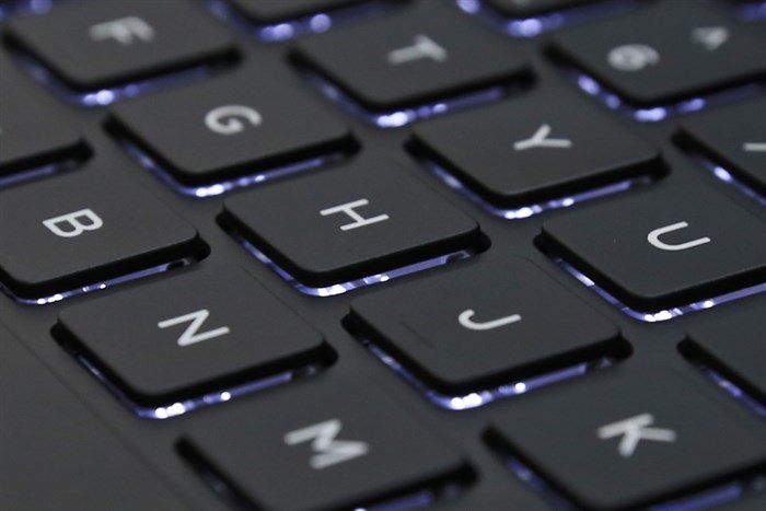 Laptop Dell Inspiron 7567B i7 7700HQ/8GB/1TB+128GB/4GB GTX1050Ti/Win10/(P65F001) Màu Đen