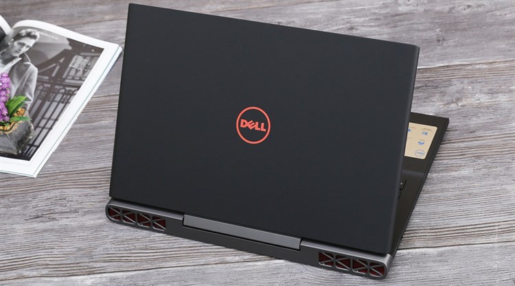 Laptop Dell Inspiron 7567B i7 7700HQ/8GB/1TB+128GB/4GB GTX1050Ti/Win10/(P65F001)