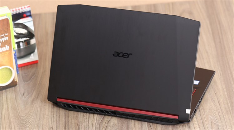 Laptop Acer Nitro 5 AN515 51 739L i7 7700HQ/8GB/1TB/2GB GTX1050/Win10/(NH.Q2SSV.007)