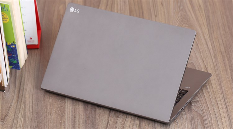 Laptop LG Gram 15Z970 i5 7200U/8GB/512GB/Win10/(AH55A5)