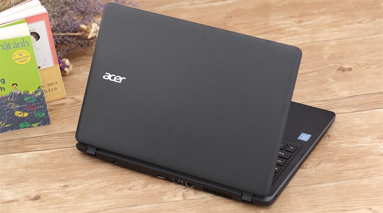 Laptop Acer ES1 533 P6L2 N4200/4GB/500GB/Win10/(NX.GFTSV.008) Màu Đen