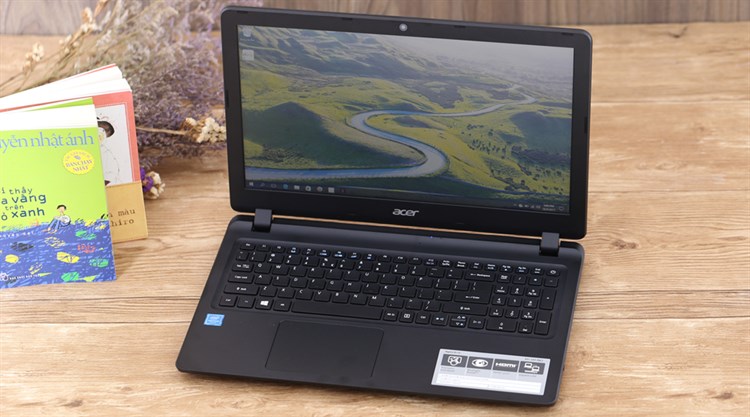 Laptop Acer ES1 533 P6L2 N4200/4GB/500GB/Win10/(NX.GFTSV.008) Màu Đen