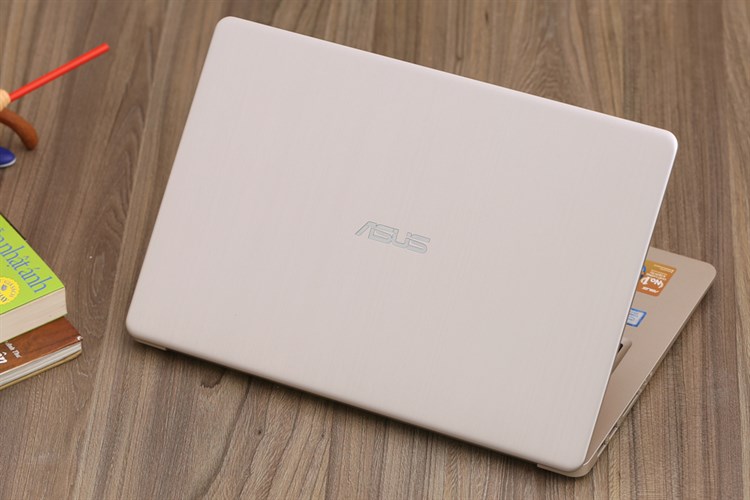 Laptop Asus VivoBook S15 S510UQ i5 8250U/4GB/1TB/940MX/Win10/(BQ475T) Màu Vàng đồng