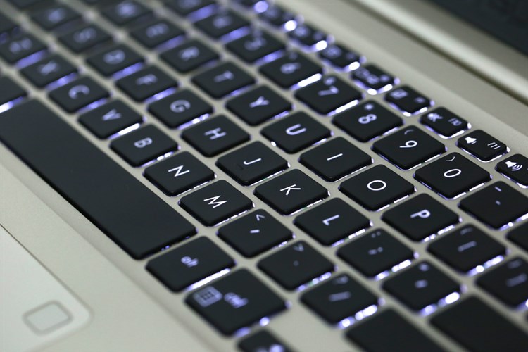 Laptop Asus VivoBook S15 S510UQ i5 8250U/4GB/1TB/940MX/Win10/(BQ475T) Màu Vàng đồng