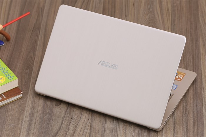Laptop Asus VivoBook S15 S510UA i5 8250U/4GB/1TB/Win10/(BQ414T) Màu Vàng đồng