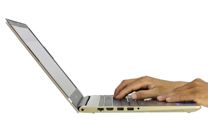 Laptop Dell Vostro 5568 i5 7200U/4GB/1TB/Dos/(‎70134546) Màu Vàng đồng