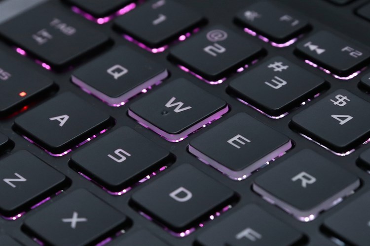 Laptop Asus Hero GL503VM i7 7700HQ/8G/1TB/3GB GTX1060/Win10/(GZ219T)