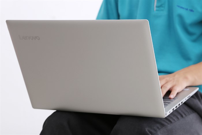 Laptop Lenovo IdeaPad 320 15IKBN i7 8550U/4GB/1TB/2GB MX150/Win10/(81BG00E1VN) Màu Xám
