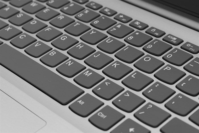 Laptop Lenovo IdeaPad 320S 14IKBR i5 8250U/4GB/1TB/Win10/(81BN0051VN) Màu Xám