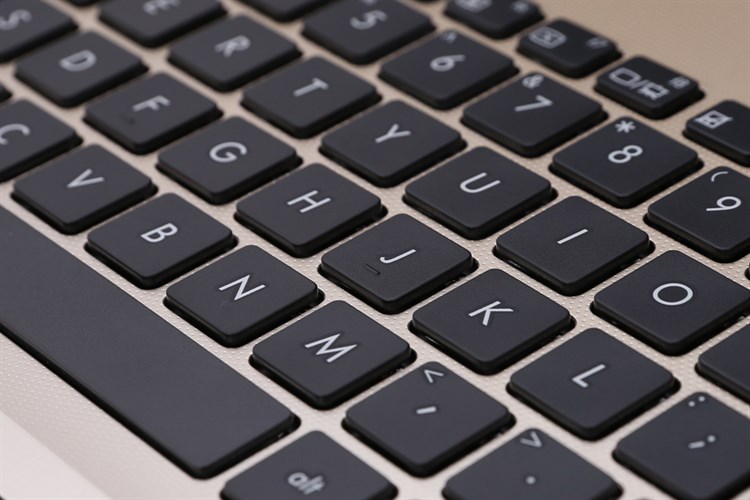 Laptop Asus X542UQ i5 8250U/4GB/1TB/2GB 940MX/Win10/(GO241T) Màu Vàng đồng