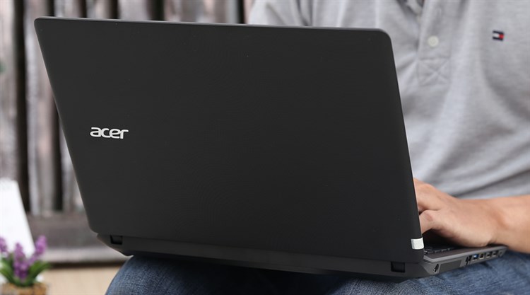 Laptop Acer Aspire ES1 432 N3350/2GB/500GB/Win10 Màu Đen