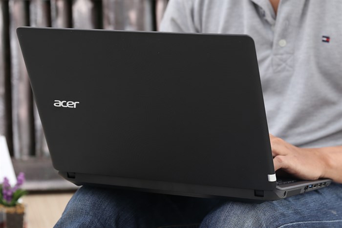 Laptop Acer Aspire ES1 432 N3350/2GB/500GB/Win10 Màu Đen