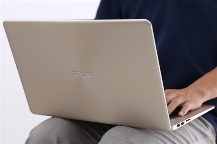 Laptop Asus VivoBook X510UA i3 7100U/4GB/1TB/Win10/(BR650T)