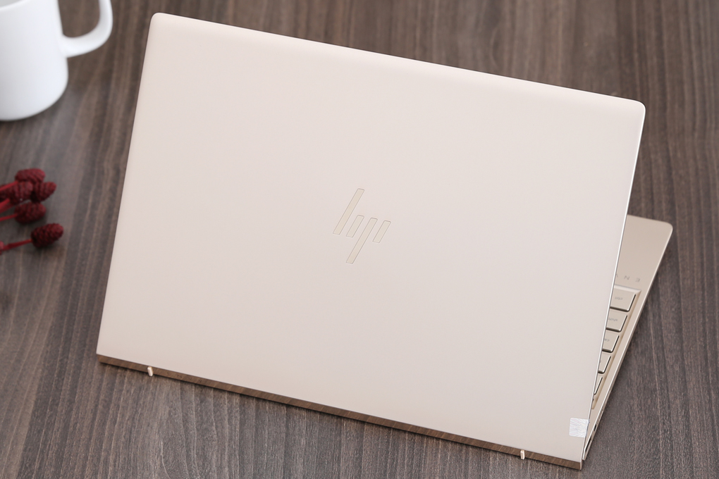 Laptop HP Envy 13 ad138TU i5 8250U/4GB/128GB/Win10/(3CH45PA) Màu Vàng đồng