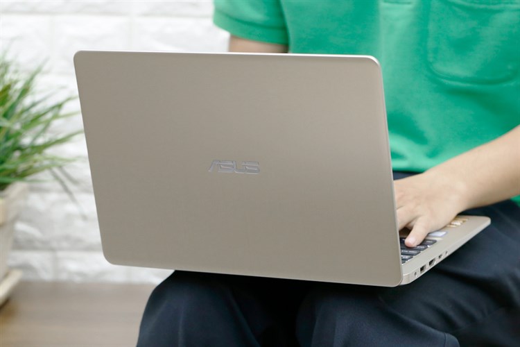 Laptop Asus VivoBook S14 S410UA i5 8250U/4GB/1TB/Win10/(EB003T) Màu Vàng đồng