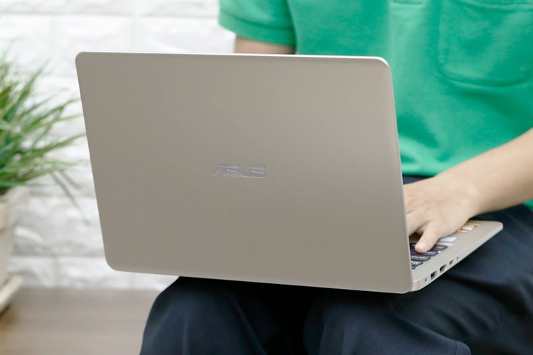 Laptop Asus VivoBook S410UA i7 8550U/4G/256GB/Win10/(EB220T) Màu Vàng đồng