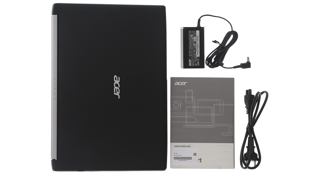 Bộ sản phẩm gồm: Dây nguồn, Sách hướng dẫn, Thùng máy, Adapter sạc