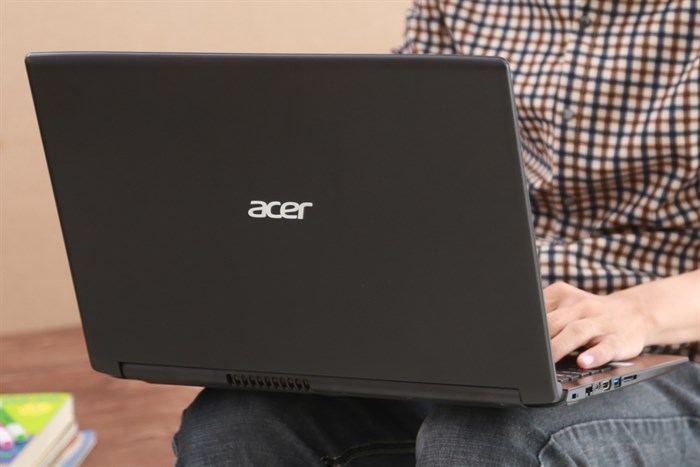 Laptop Acer Aspire A515 51G 51EM i5 8250U/4GB/1TB/2GB MX150/Win10/(NX.GTCSV.002) Màu Đen