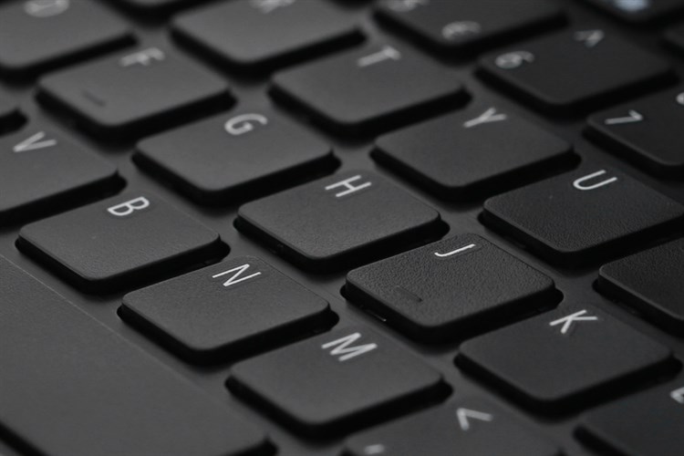 Laptop Acer Aspire A515 51G 51EM i5 8250U/4GB/1TB/2GB MX150/Win10/(NX.GTCSV.002) Màu Đen