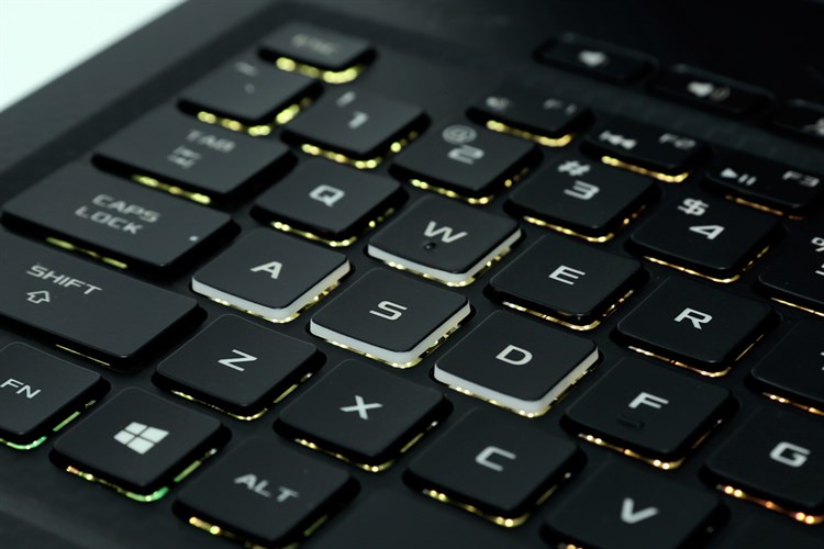 Laptop Asus ROG Strix Scar GL503GE i7 8750H/8GB/1TB+128GB/4GB GTX1050Ti/Win10/(EN021T)