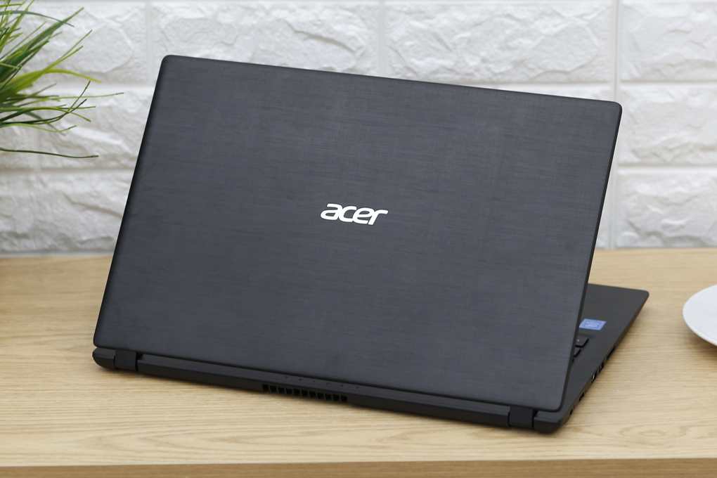 Laptop Acer Aspire A315 31 P2LJ N4200/4GB/500GB/Win10 (NX.GNTSV.010) Màu Đen