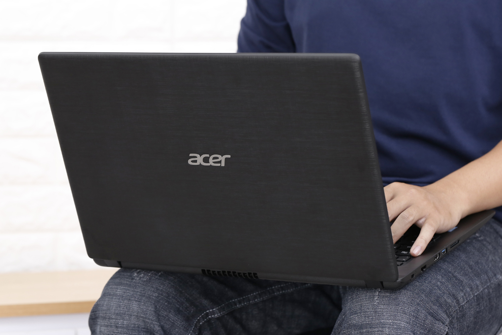 Laptop Acer Aspire A315 31 P2LJ N4200/4GB/500GB/Win10 (NX.GNTSV.010) - 14
