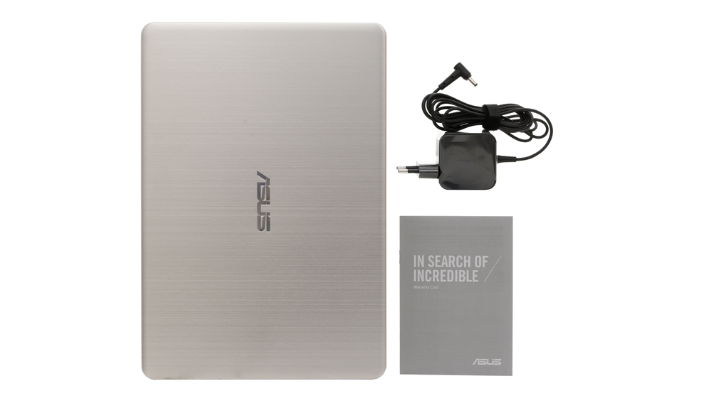Bộ sản phẩm gồm: Sách hướng dẫn, Thùng máy, Sạc Laptop Asus