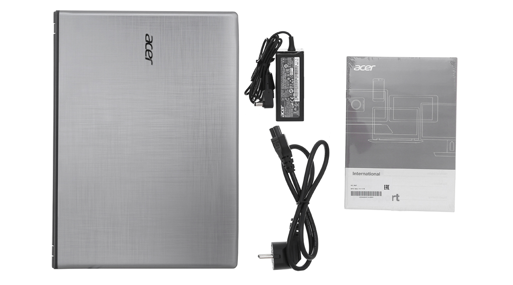 Bộ sản phẩm gồm: Dây nguồn, Sách hướng dẫn, Thùng máy, Sạc Laptop Acer