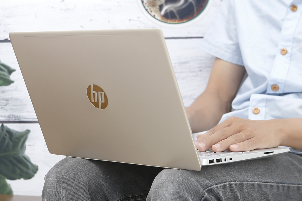 Laptop HP Pavilion 14 ce0021TU i3 8130U/4GB/1TB/Win10/(4MF00PA) Màu Vàng đồng