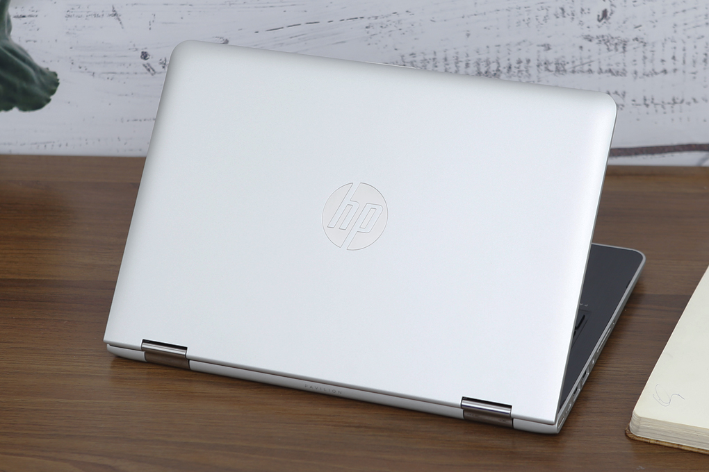 Laptop HP Pavilion X360 ad104TU i3 8130U/4GB/500GB/Win10 (4MF13PA) - 15