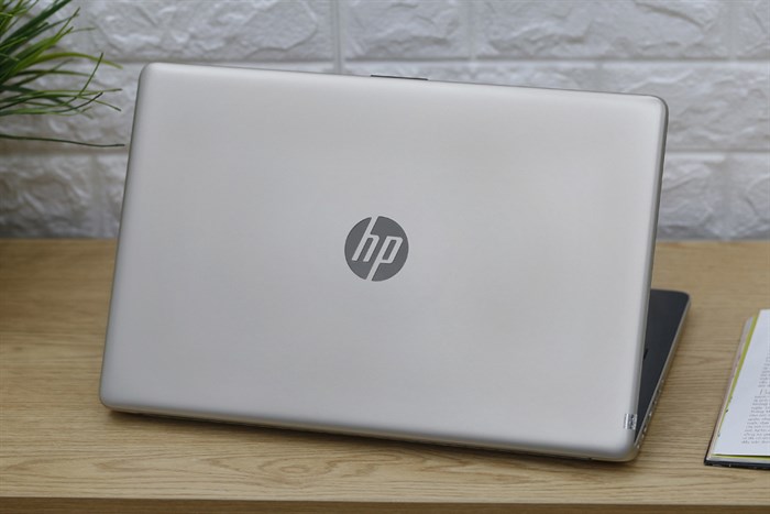 Laptop HP 15 da0054TU i3 7020U/4GB/500GB/Win10 (4ME68PA) Màu Vàng đồng