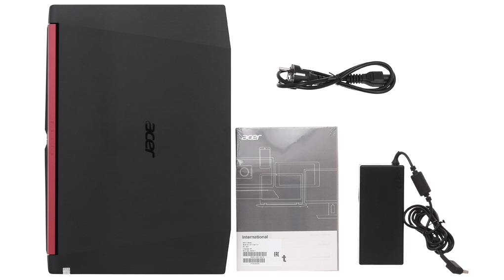 Bộ sản phẩm gồm: Dây nguồn, Sách hướng dẫn, Thùng máy, Sạc Laptop Acer
