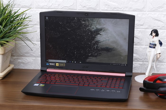 Laptop Acer Nitro 5 AN515 52 70AE i7 8750H/8GB/1TB/4GB GTX1050Ti/Win10/(Q3LSV.007)
