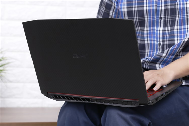 Laptop Acer Nitro 5 AN515 52 70AE i7 8750H/8GB/1TB/4GB GTX1050Ti/Win10/(Q3LSV.007)