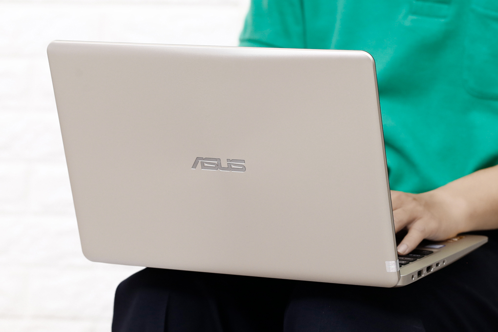 Laptop Asus VivoBook A411UA i3 8130U/4GB/1TB/Win10/(EB688T) Màu Vàng đồng