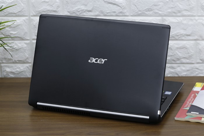 Laptop Acer Aspire A715 72G 54PC i5 8300H/8GB/1TB/4GB GTX1050/Win10 (GXBSV.003) Màu Đen